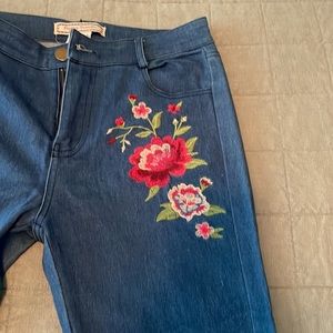 Flying Tomato denium Bell bottom. Size S. Fit true to size. Worn once.